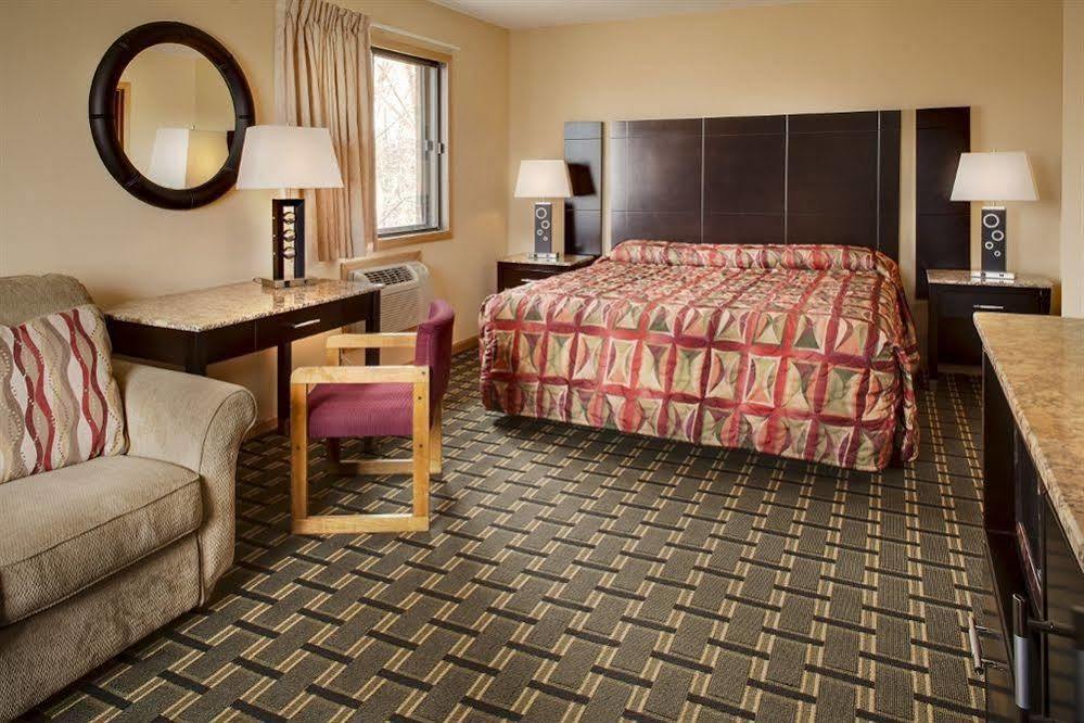 Heartland Inn كورالفيل المظهر الخارجي الصورة
